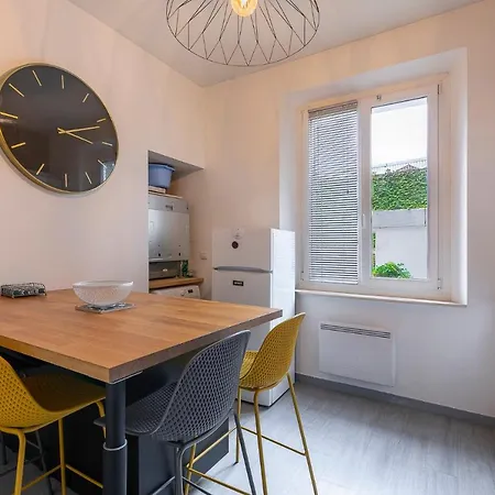 2-4 Pers, Charme De L'ancien, Calme, Velos, Centre Apartamento Annecy